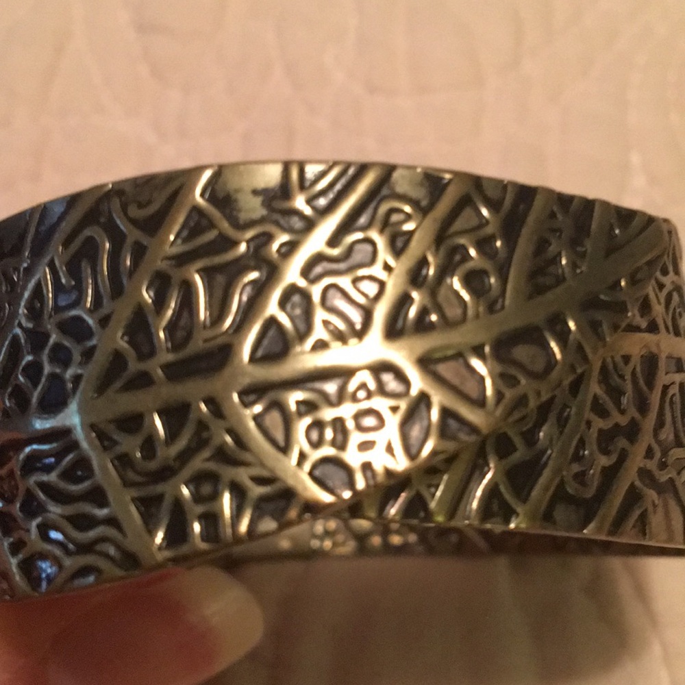 CLEARANCE ITEM Brass Colored Leaf Themed Bracelet